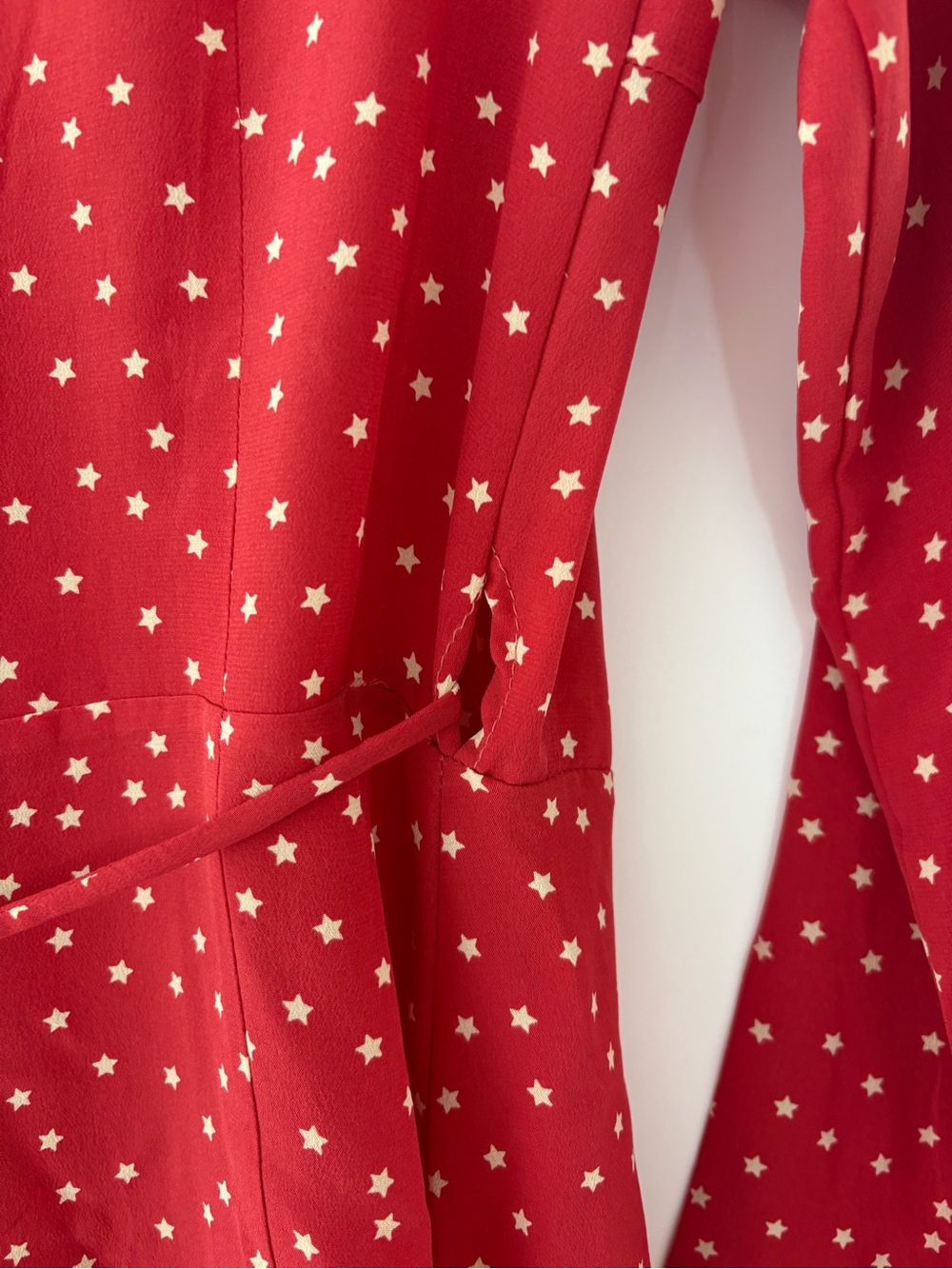Realisation Par Red Star Print Ruffle Mini Dress - Picture 7 of 8